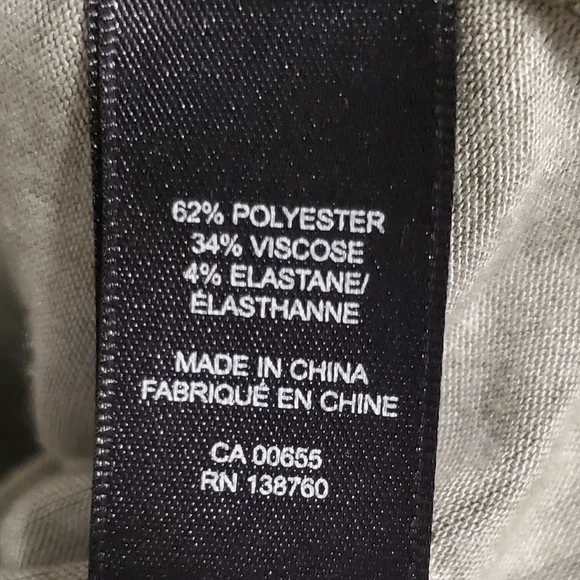 (4/$20) RW&CO Floral Long Sleeve - Picture 5 of 5